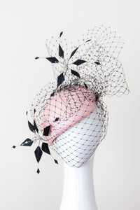 MIA-Side pink beret with black veiling and flowers	