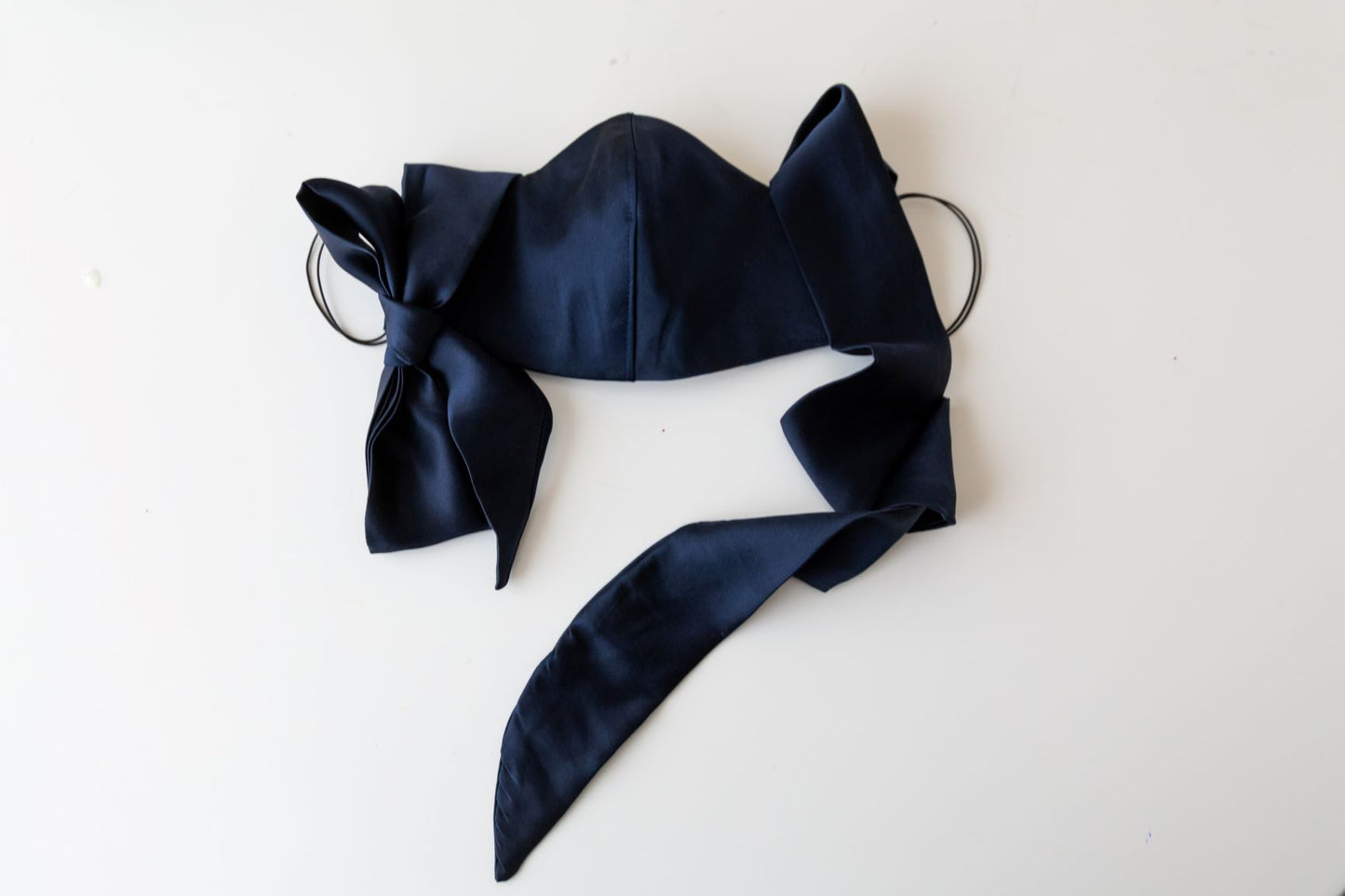 Navy silk face mask, with ties