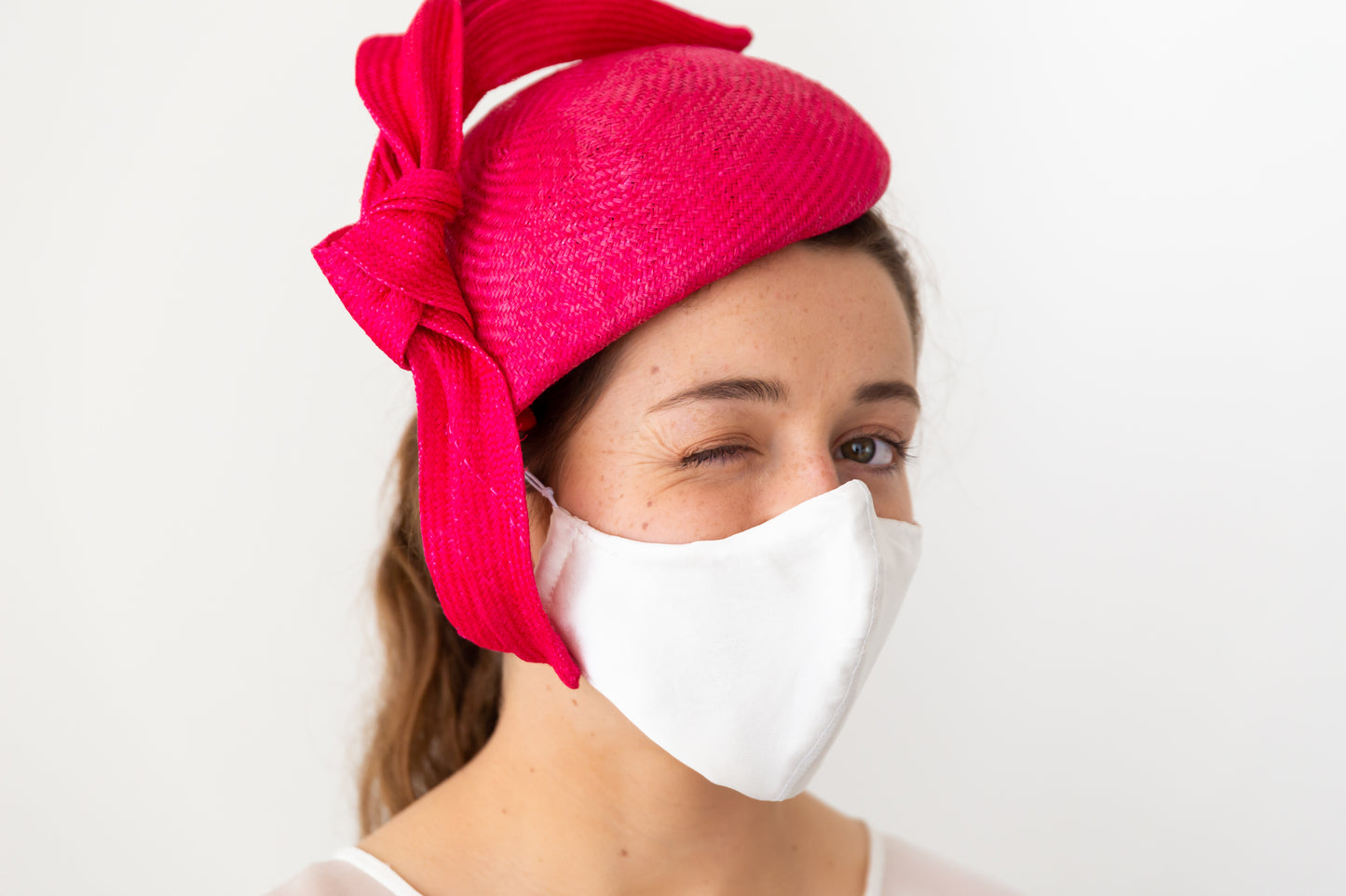 tear drop side beret with pleated straw bow