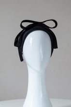 Load image into Gallery viewer, The Black Double Silk Bowed Headband features a raised close fitting straw headband with exquisite silk satin double bow