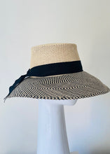 Load image into Gallery viewer, Cream and Black Wide Brim Panama Sunhat