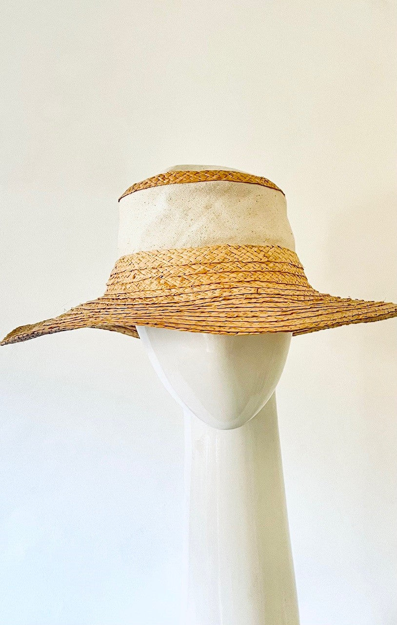 Raffia Brimmed Travel Hat in Natural