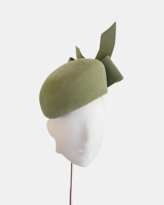 Side Felt Beret with Bow in Khaki