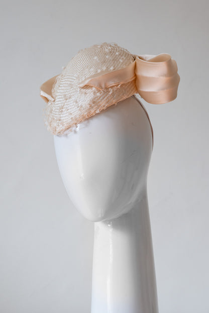 Side Beret with Silk Bow in Cream Platter