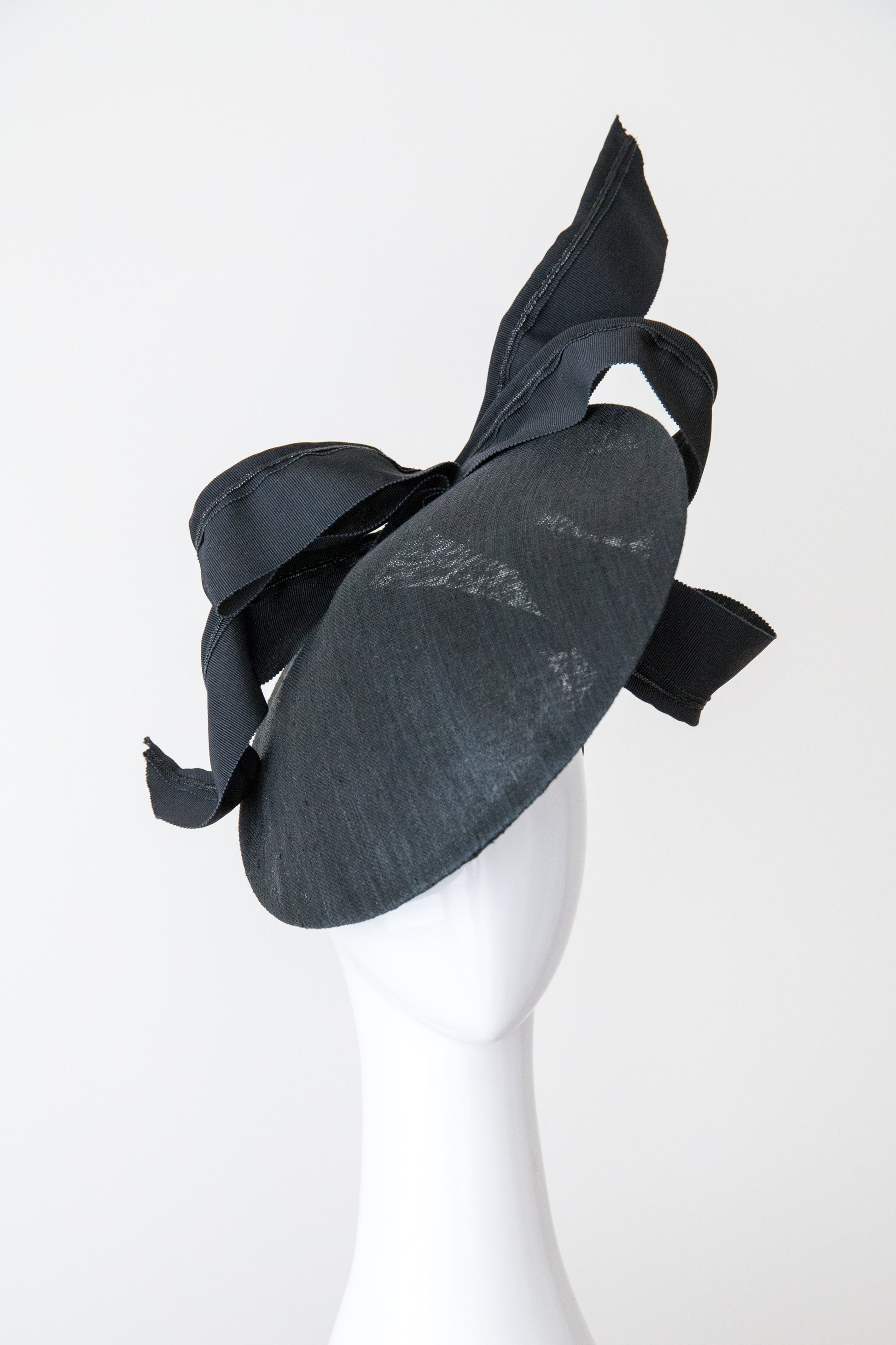 SCARLETT-Modern black coolie platter with bow