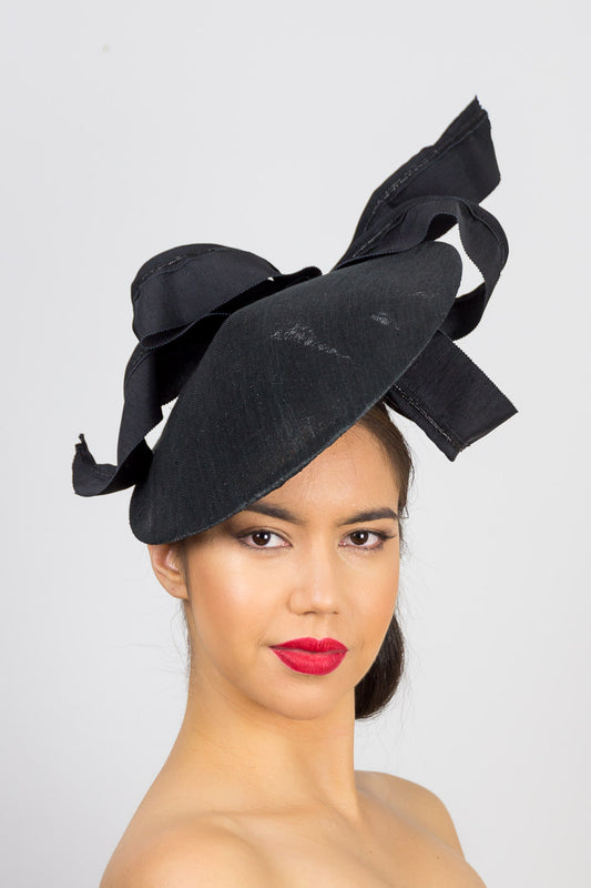 SCARLETT-Modern black coolie platter with bow